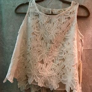 Crop white flower top!